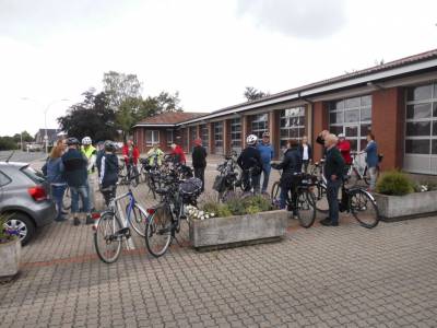 Start der Radgruppe an der Feuerwehr Ennigerloh