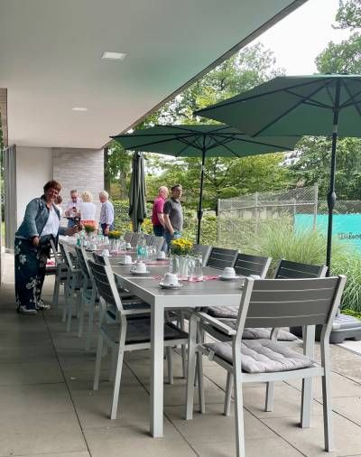 Teilnehmer treffen ein