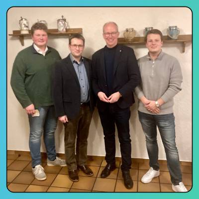 neuer Beisitzer Louis Jasper (rechts)