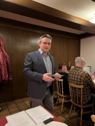 D. Aufderheide begrt und gibt Jahresrckblick